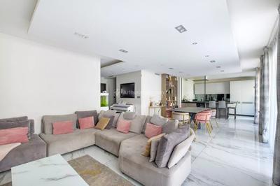 Appartement - 110 m² - 4 pièces