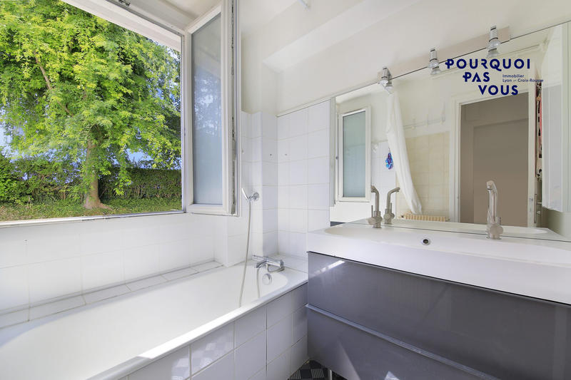 Appartement - 82 m² - 4 pièces