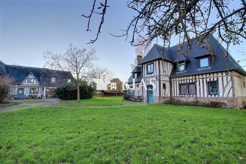 Maison ancienne - 287 m² - 10 pièces