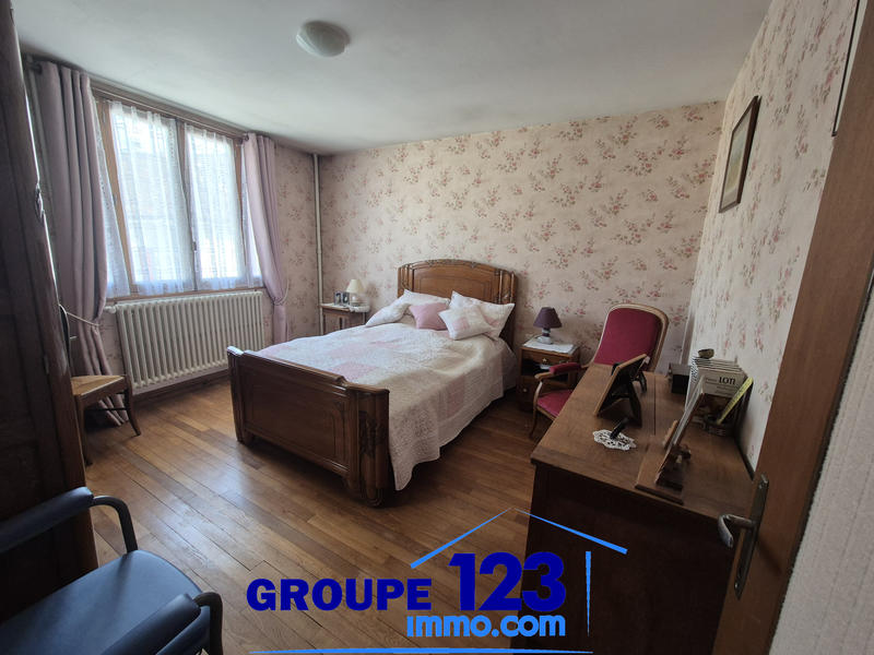 Maison - 107 m² - 6 pièces