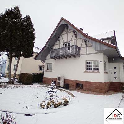 Maison - 96 m² - 5 pièces