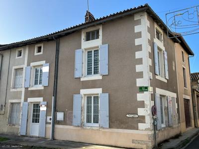 Maison - 75 m² - 3 pièces