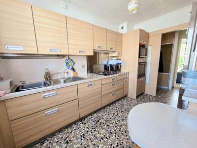 Appartement - 88 m² - 5 pièces