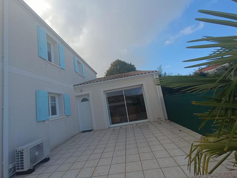 Maison - 104 m² - 4 pièces