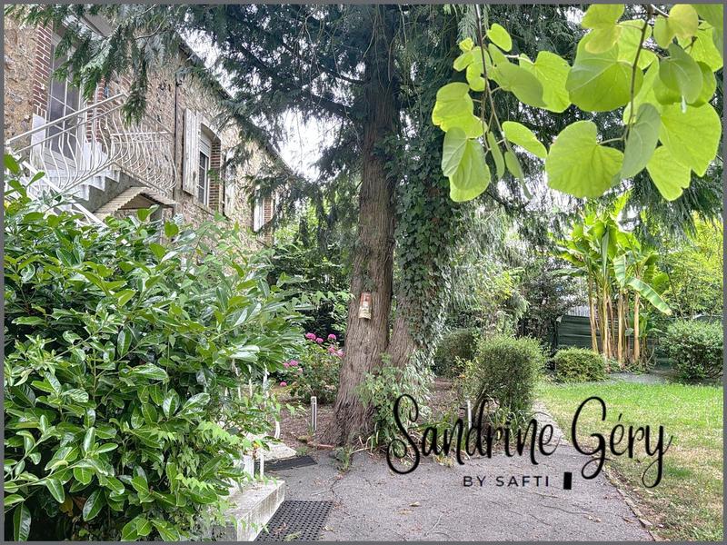 Maison - 134 m² - 8 pièces