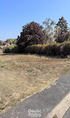 Terrain constructible - 1 803 m²