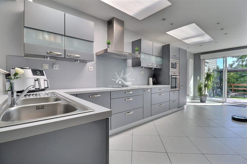 Maison - 110 m² - 4 pièces