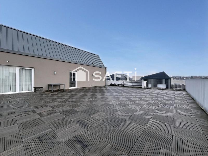 Appartement - 99 m² - 6 pièces