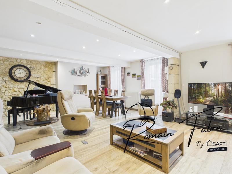 Maison - 221 m² - 6 pièces