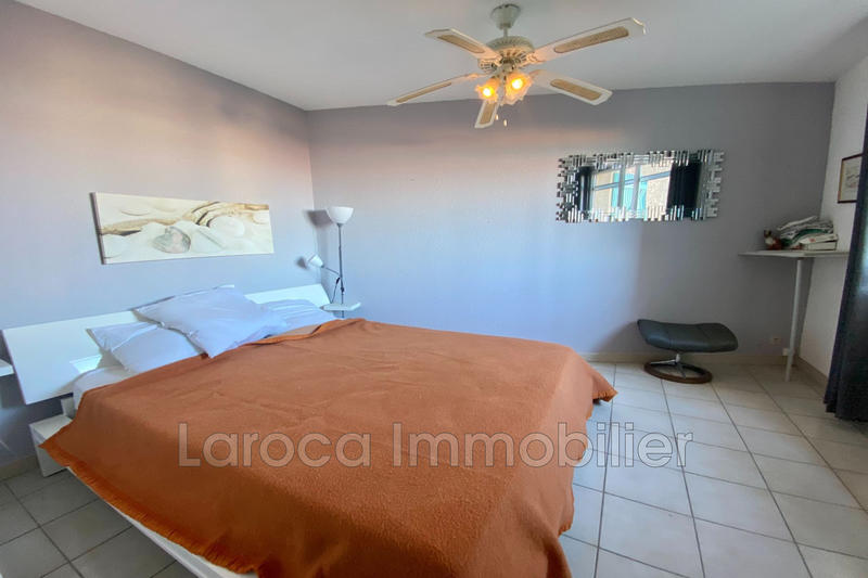 Villa - 100 m² - 5 pièces