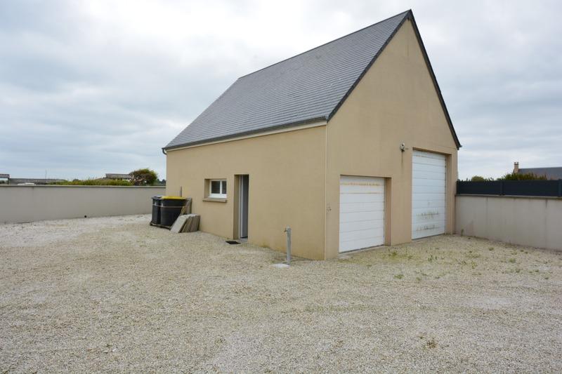 Maison - 235 m² - 9 pièces