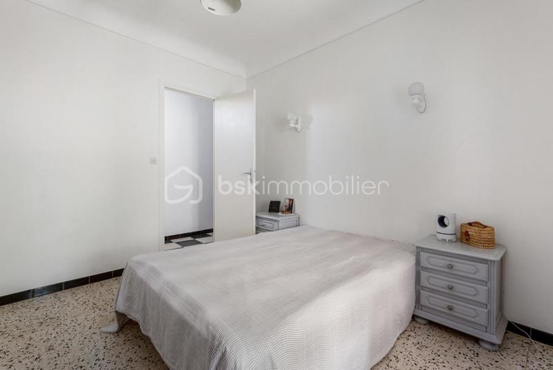 Demeure - 201 m² - 8 pièces