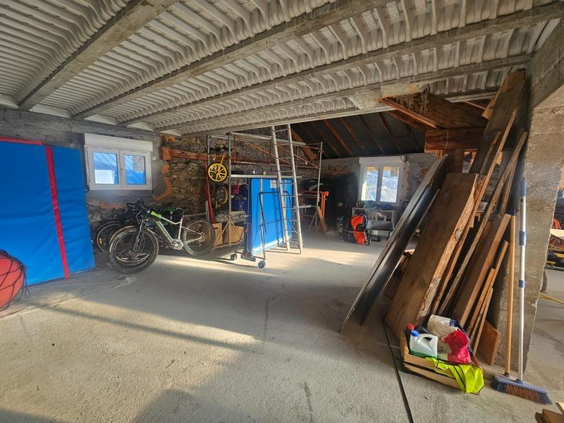 Maison - 250 m² - 8 pièces