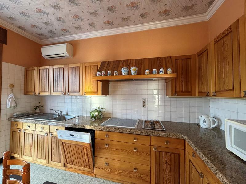 Maison ancienne - 200 m² - 5 pièces