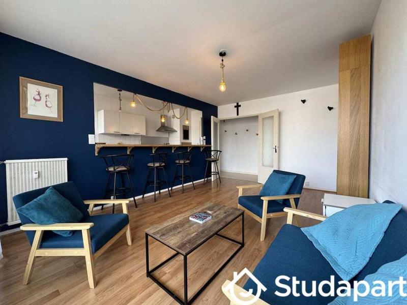 Chambre - 12 m² - 1 pièce