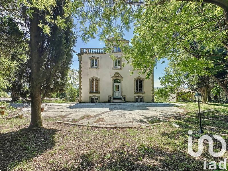 Maison - 283 m² - 10 pièces