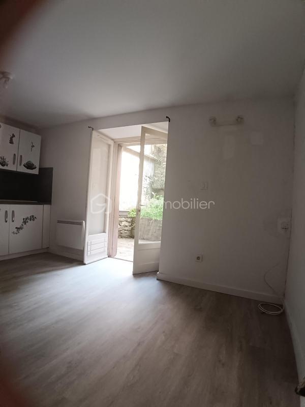 Immeuble - 140 m² - 6 pièces