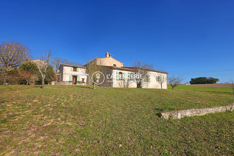 Maison - 190 m² - 6 pièces