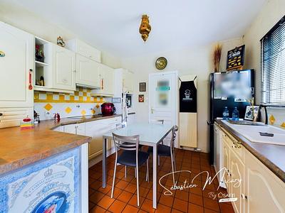 Maison - 151 m² - 7 pièces