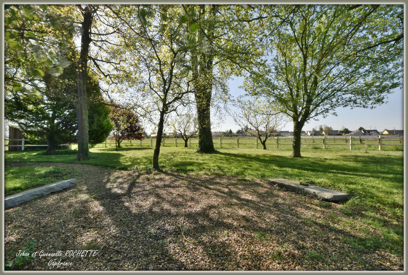 Maison - 210 m² - 10 pièces