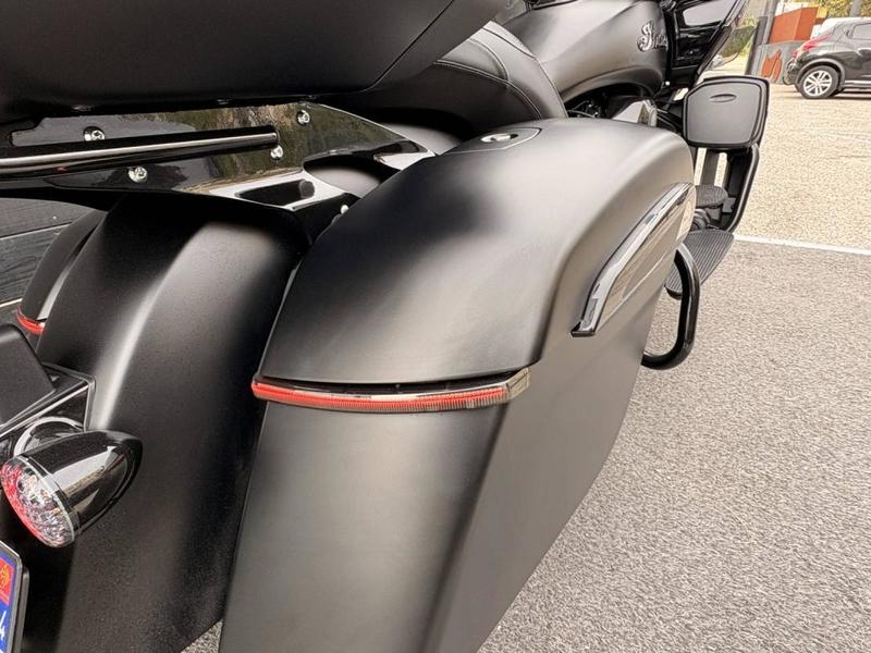 Indian Pursuit Dark Horse