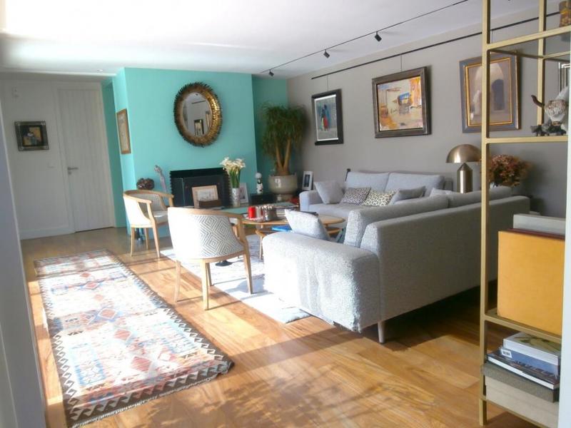 Villa - 255 m² - 8 pièces