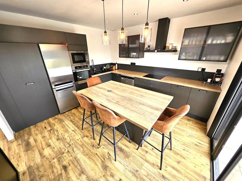 Maison contemporaine - 142 m² - 6 pièces