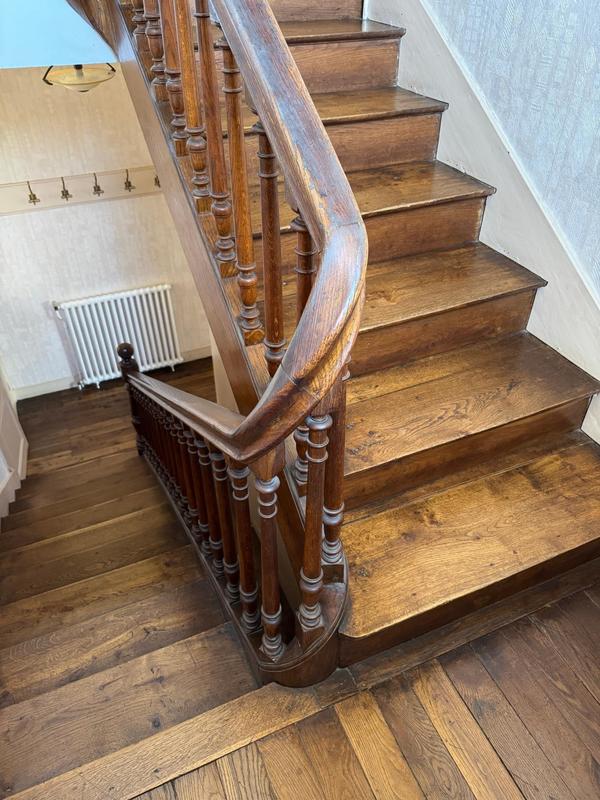 Maison - 203 m² - 9 pièces