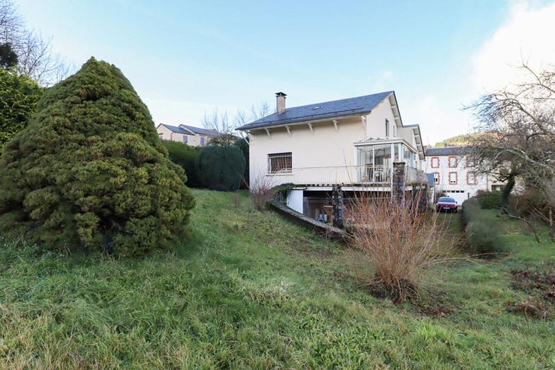 Maison - 260 m² - 12 pièces