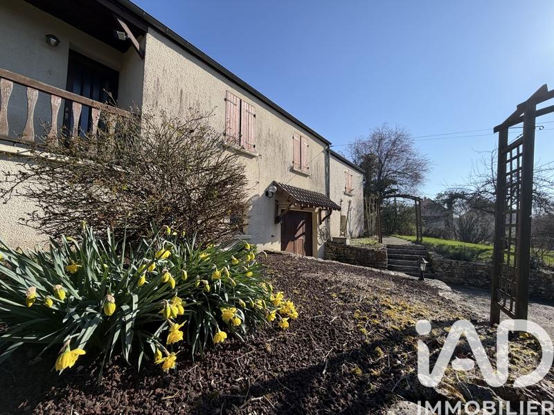 Maison - 152 m² - 8 pièces