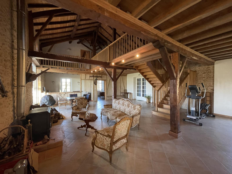 Appartement - 340 m² - 12 pièces