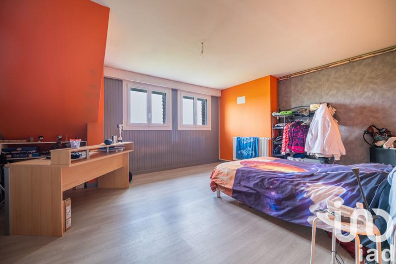 Maison - 315 m² - 10 pièces