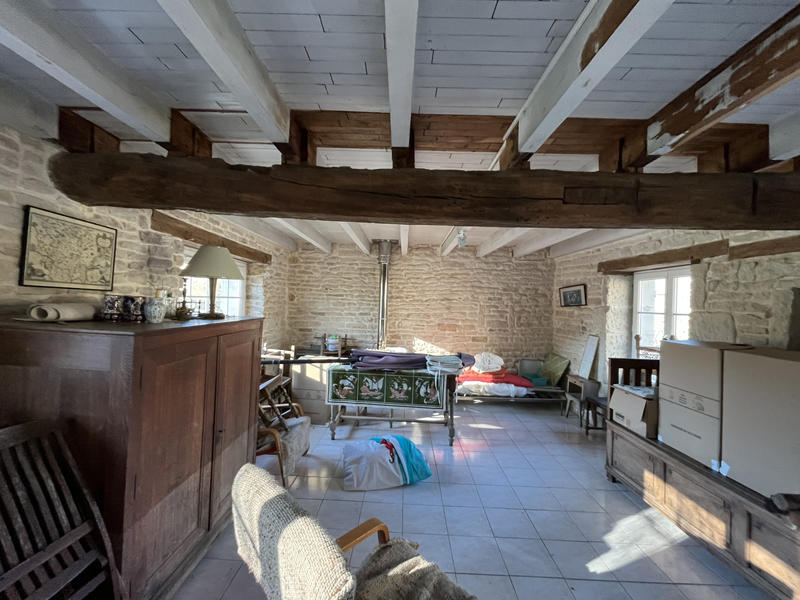 Maison - 254 m² - 4 pièces