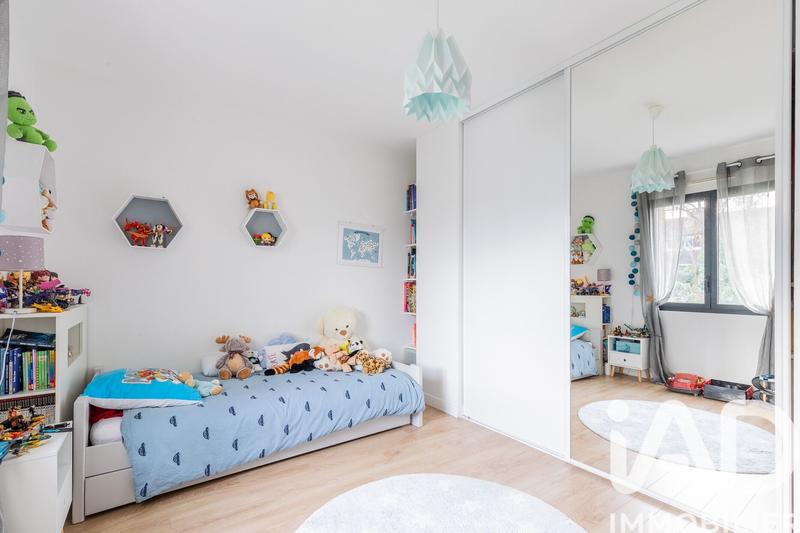 Maison - 200 m² - 7 pièces