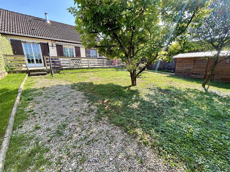 Maison traditionnelle - 90 m² - 5 pièces