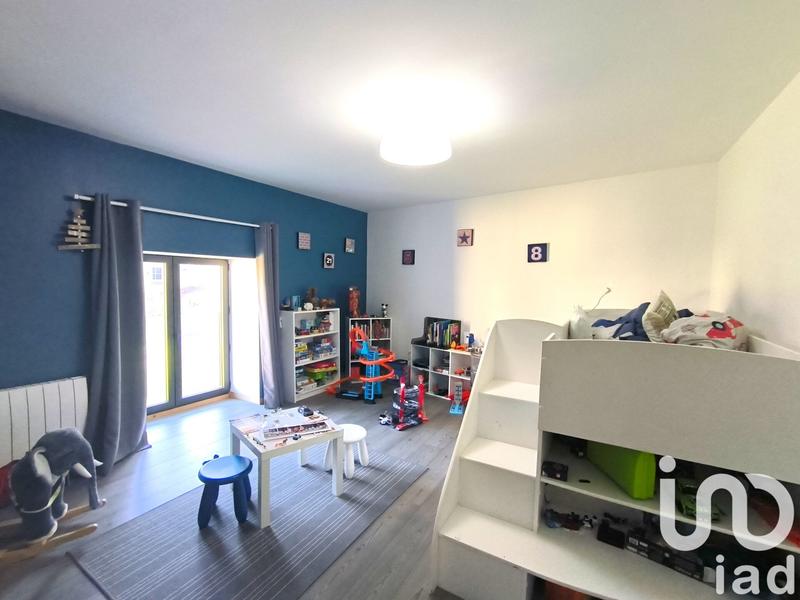 Maison - 326 m² - 9 pièces