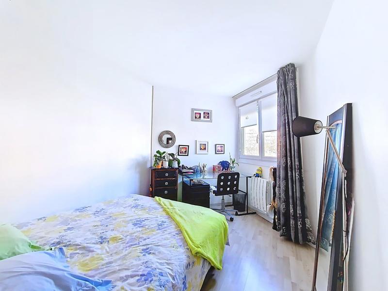 Appartement - 99 m² - 5 pièces