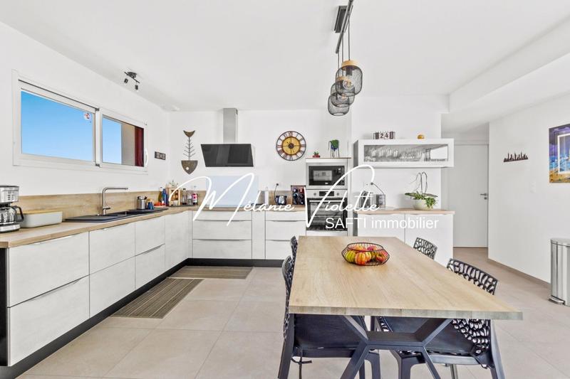 Villa - 94 m² - 5 pièces