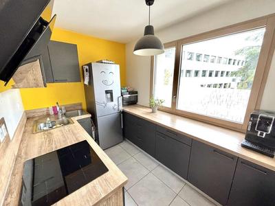 Appartement - 79 m² - 4 pièces