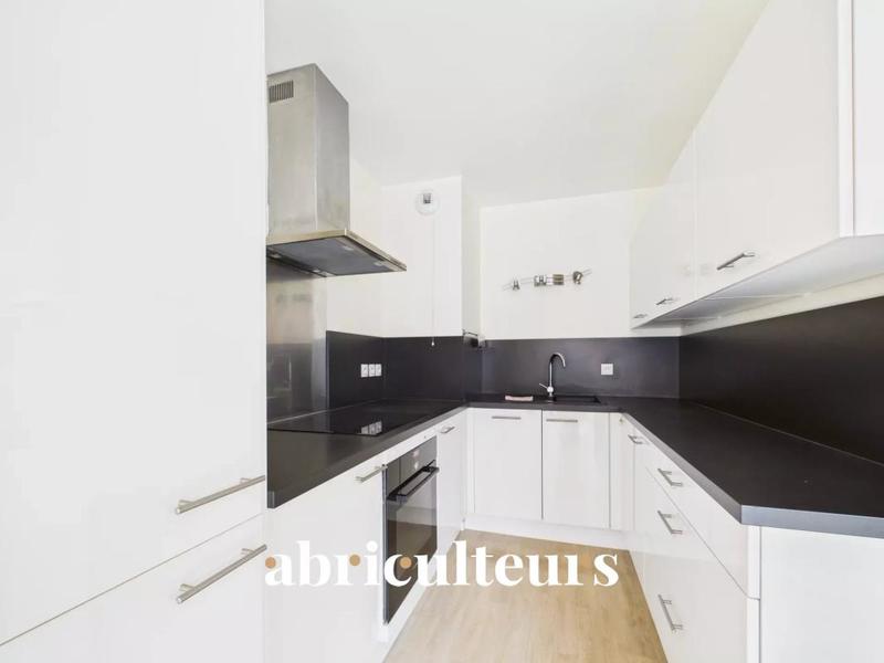 Appartement - 75 m² - 4 pièces