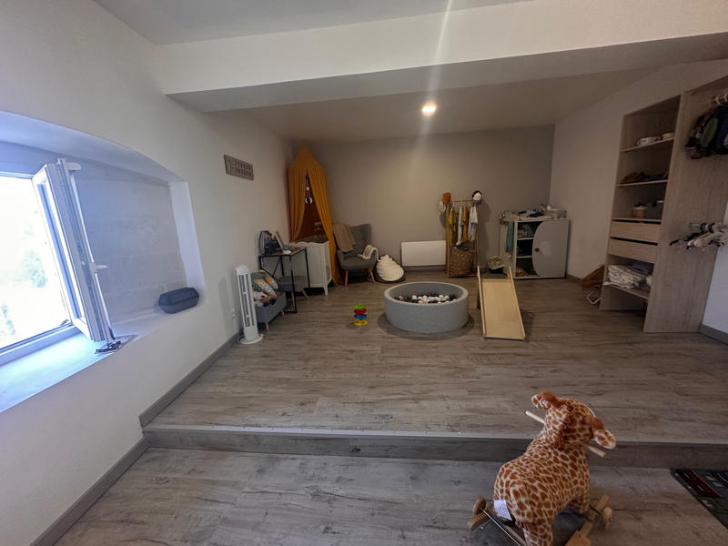 Maison - 211 m² - 7 pièces