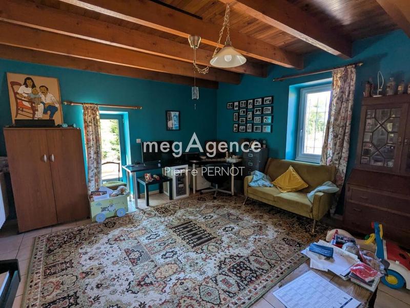 Maison en pierre - 251 m² - 8 pièces