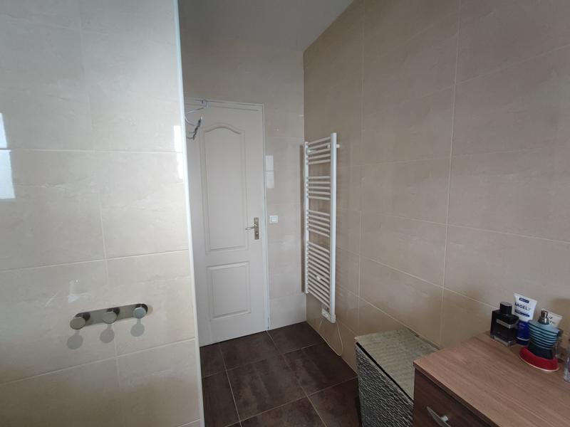 Maison - 93 m² - 5 pièces