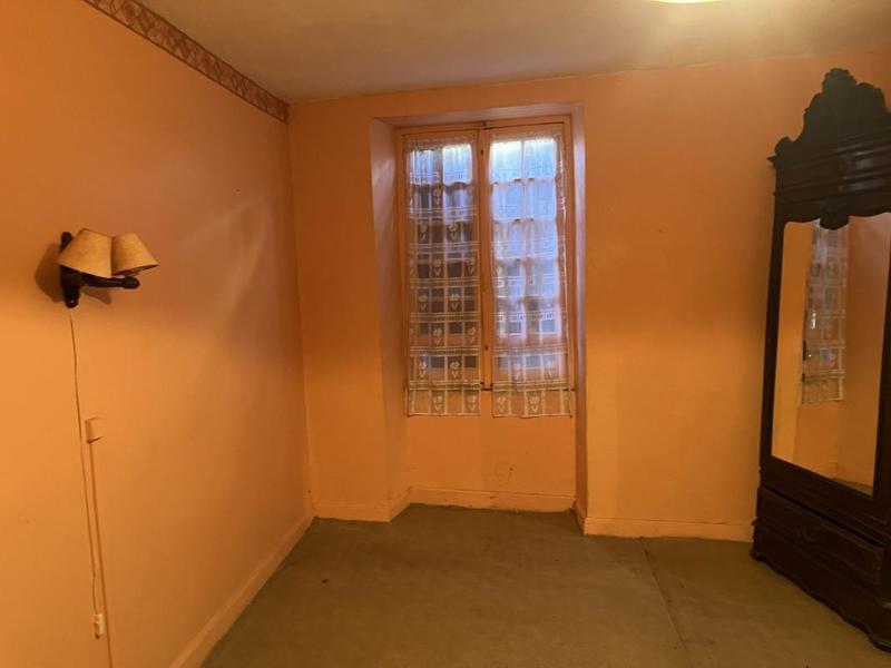 Immeuble - 1 m² - 7 pièces