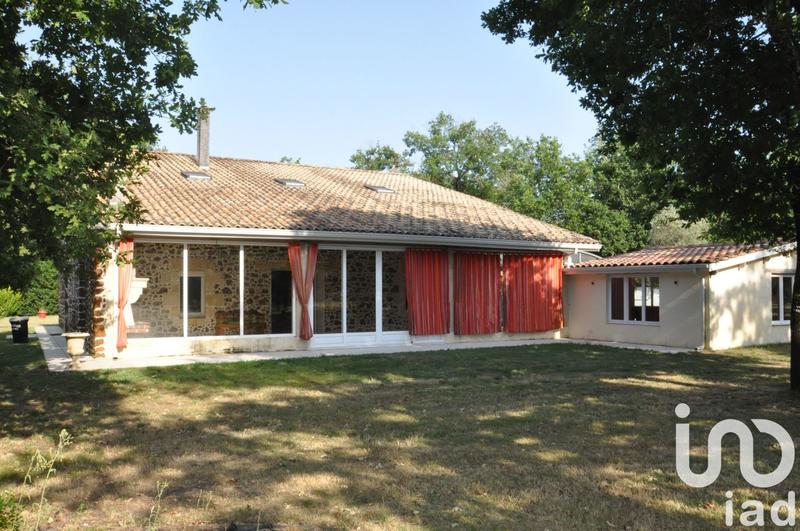 Maison - 260 m² - 10 pièces