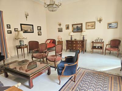 Appartement - 192 m² - 5 pièces