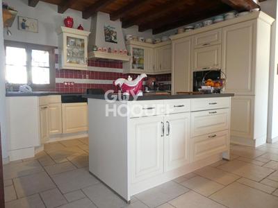 Maison ancienne - 214 m² - 6 pièces