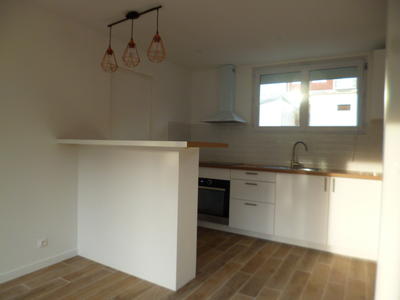 Maison - 75 m² - 5 pièces