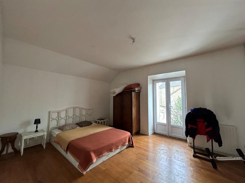 Maison - 170 m² - 7 pièces