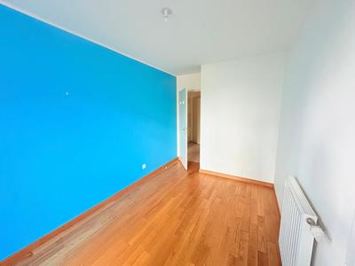 Studio - 60 m² - 3 pièces